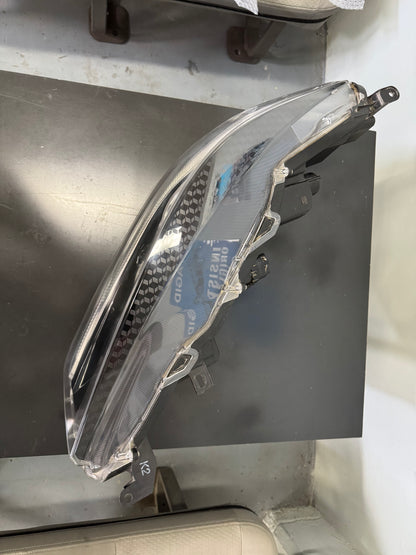 Toyota Yaris Head Lamp